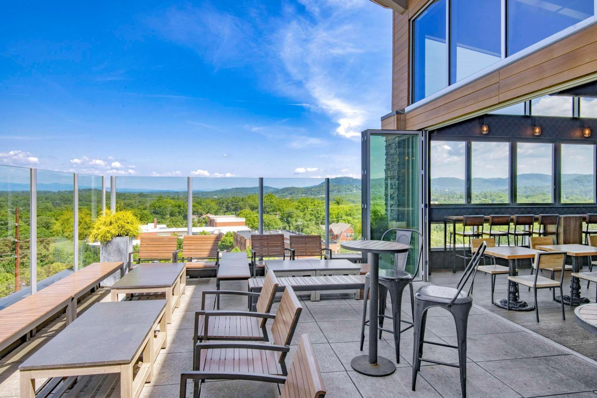 Doubletree By Hilton Asheville Downtown Extérieur photo